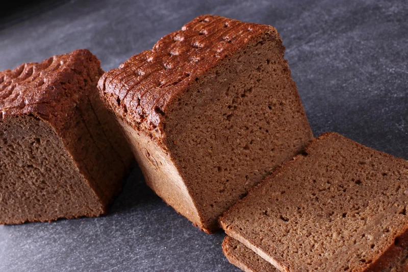 Opas Schwarzbrot