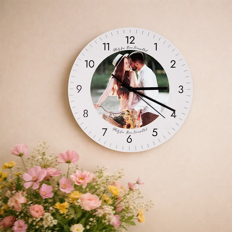 Personalisierte Wanduhr aus Acryl - Uhr zur Wand mit Foto, weiß | Leise Wanduhr für Wohnzimmer & Schlafzimmer - Geschenk für Familie & Freunde