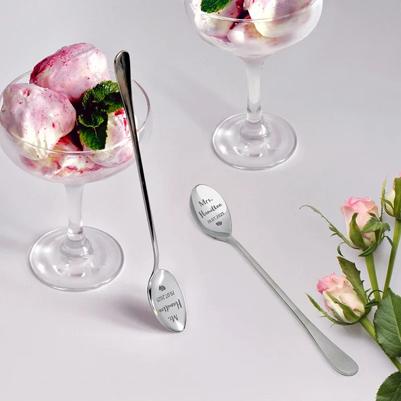Dessertlöffel mit Gravur zur Hochzeit - 2er‑Set Kaffeelöffel Personalisiert als Geschenke - Mr & Mrs | Edelstahl - Hochzeitsgeschenk für Brautpaare