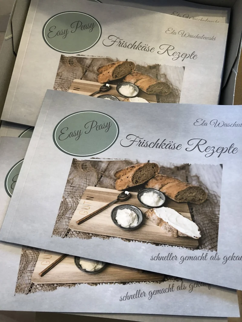 Set aus Nussmilchtuch/ Käsetuch/ Passiertuch, Frischkäse Rezeptbuch, Haushaltssieb und Schüssel