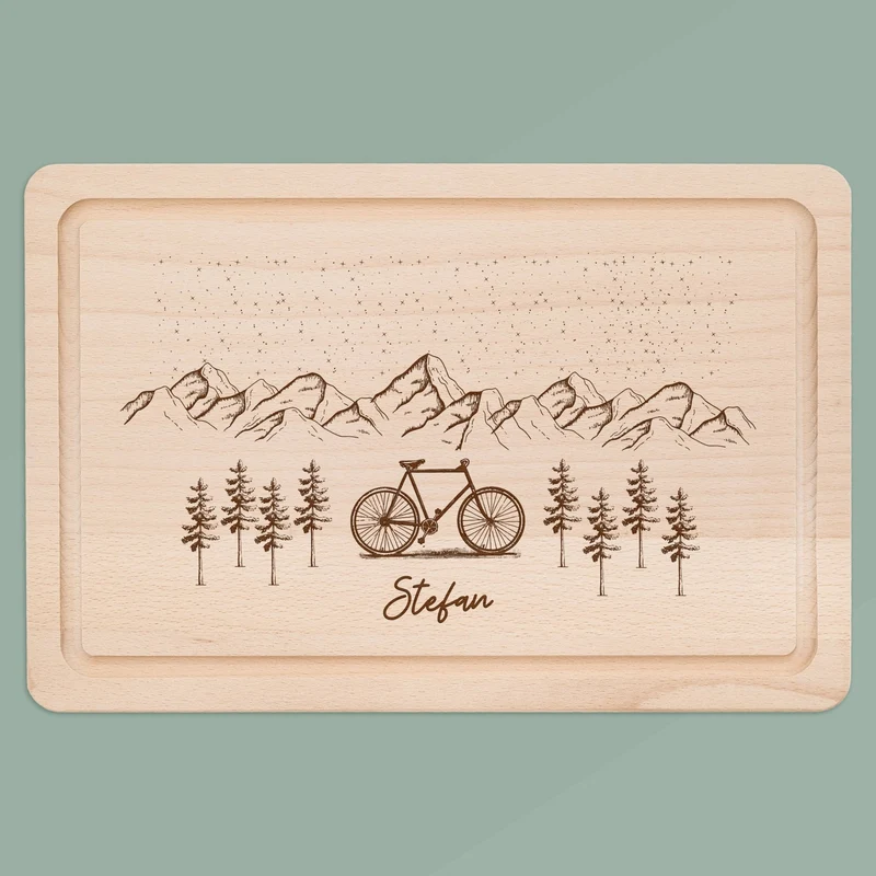 Schneidebrett mit Saftrille - Berge und Fahrrad