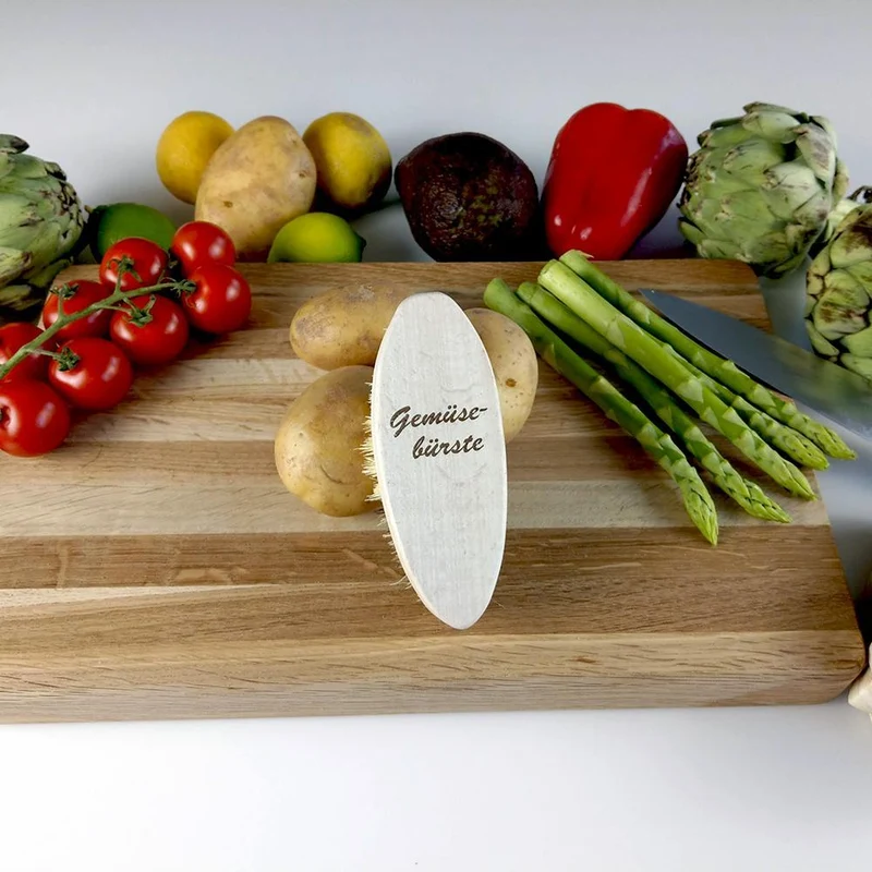 Gemüsebürste aus Buchenholz