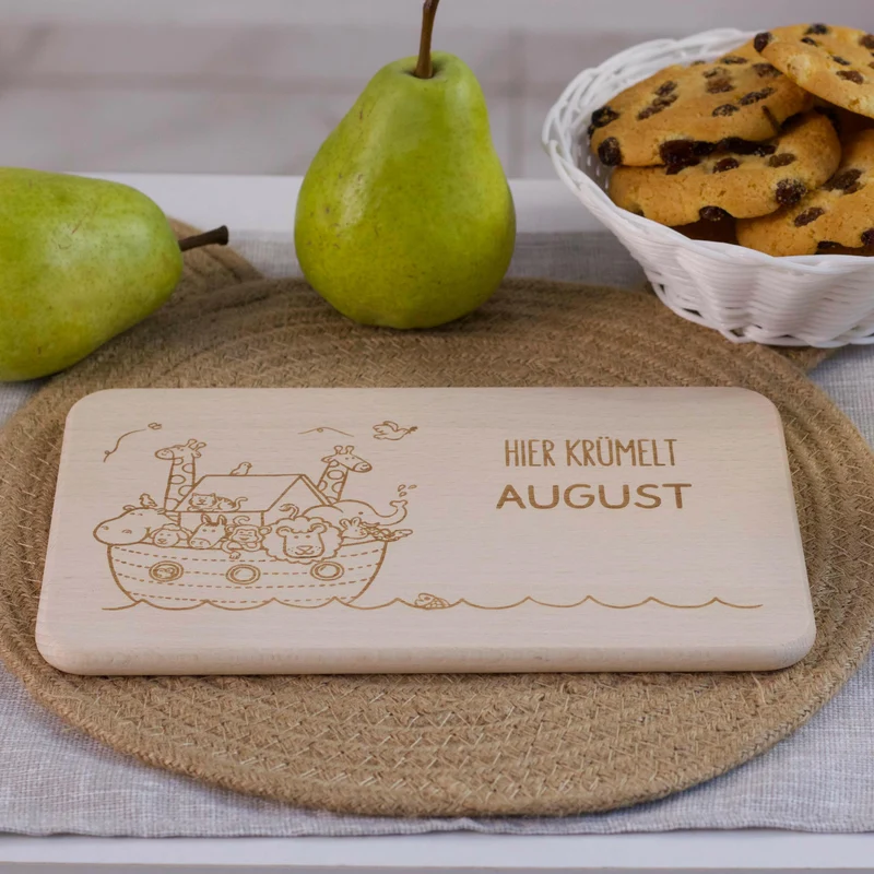 Frühstücksbrettchen für Kinder mit Gravur - Personalisiert mit Namen - Arche Noah | Holz Brettchen, Natur, FSC® - Geschenk zum Geburtstag & Namenstag