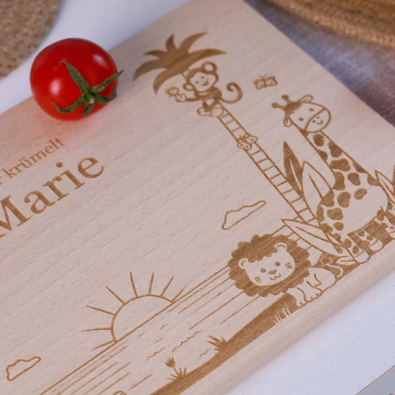 Frühstücksbrettchen für Kinder mit Gravur - Personalisiert mit Namen - Dschungel | Holz Brettchen, Natur, FSC® - Geschenk zum Geburtstag & Namenstag
