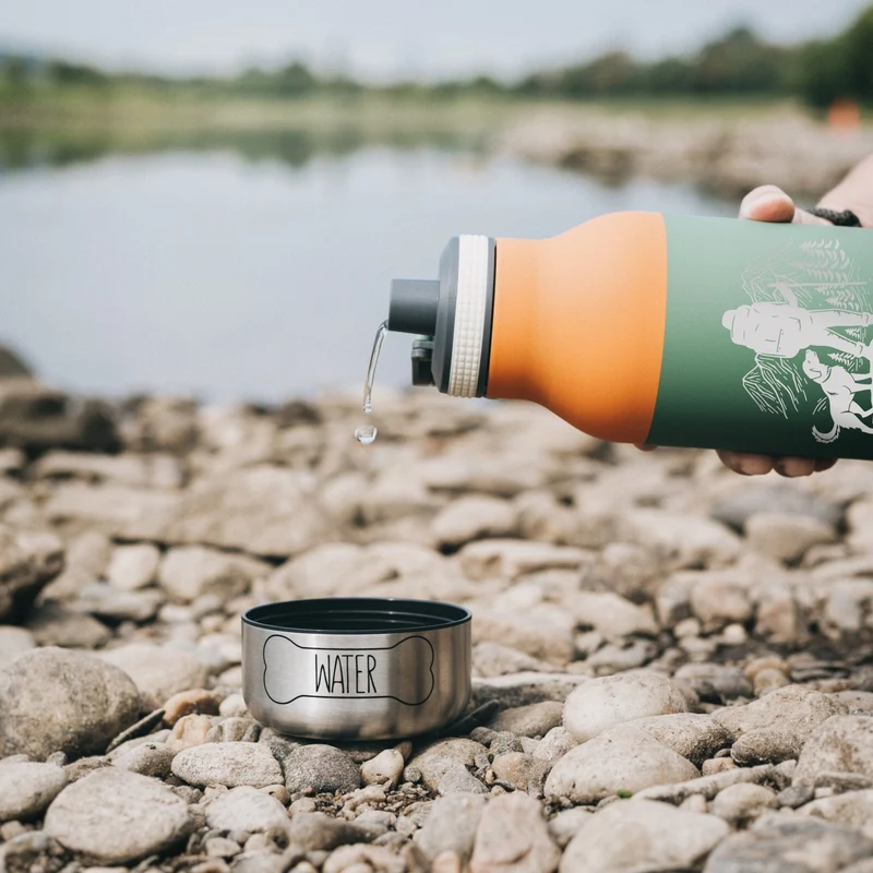 Trinkflasche Buddy - Wanderer mit Hund