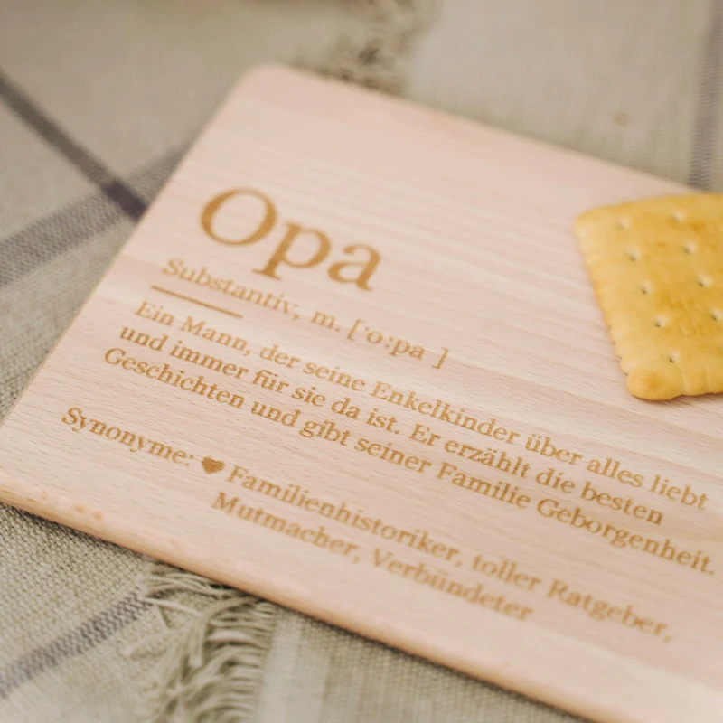 Frühstücksbrettchen aus Holz - Geschenk für Opa | Geschenk für Opi Großvater zum Geburtstag, Namenstag & Weihnachten, ca. 24 x 15 cm