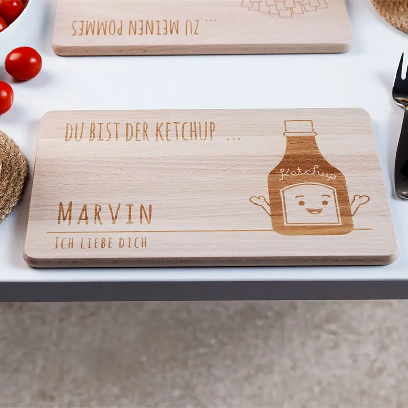 Frühstücksbrettchen mit Gravur Personalisiert - Gravur mit Namen - 2er-Set Pommes & Ketchup | Romantisches Geschenk für sie und ihn - FSC®