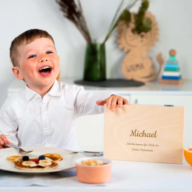 Kinderbesteck mit Namensgravur - Wunschtext Motiv - Besteck mit Namen | Taufgeschenk für Kinder - Geschenk zur Taufe für Jungs & Mädchen, natur Kiste
