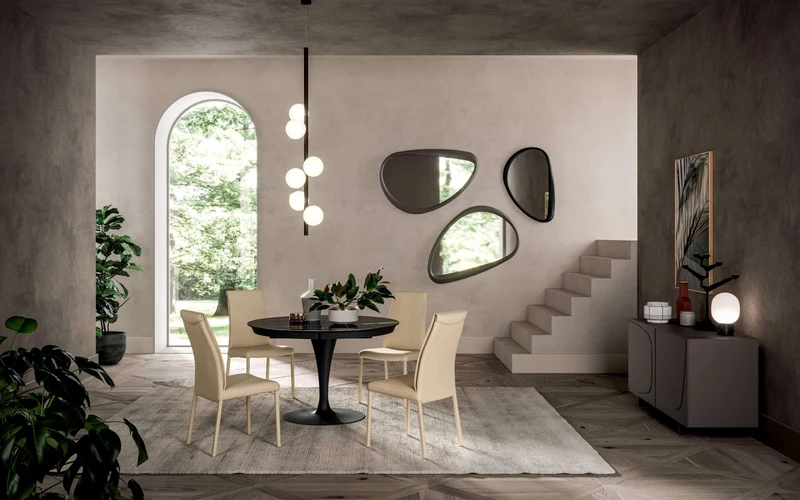 Eclipse Round Table