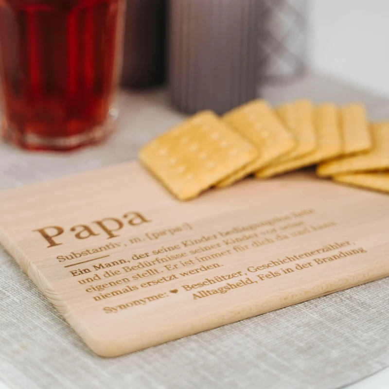 Frühstücksbrettchen aus Holz - Geschenk für Papa | Geschenk für Vater zum Vatertag, Geburtstag, Namenstag & Weihnachten, ca. 24 x 15 cm
