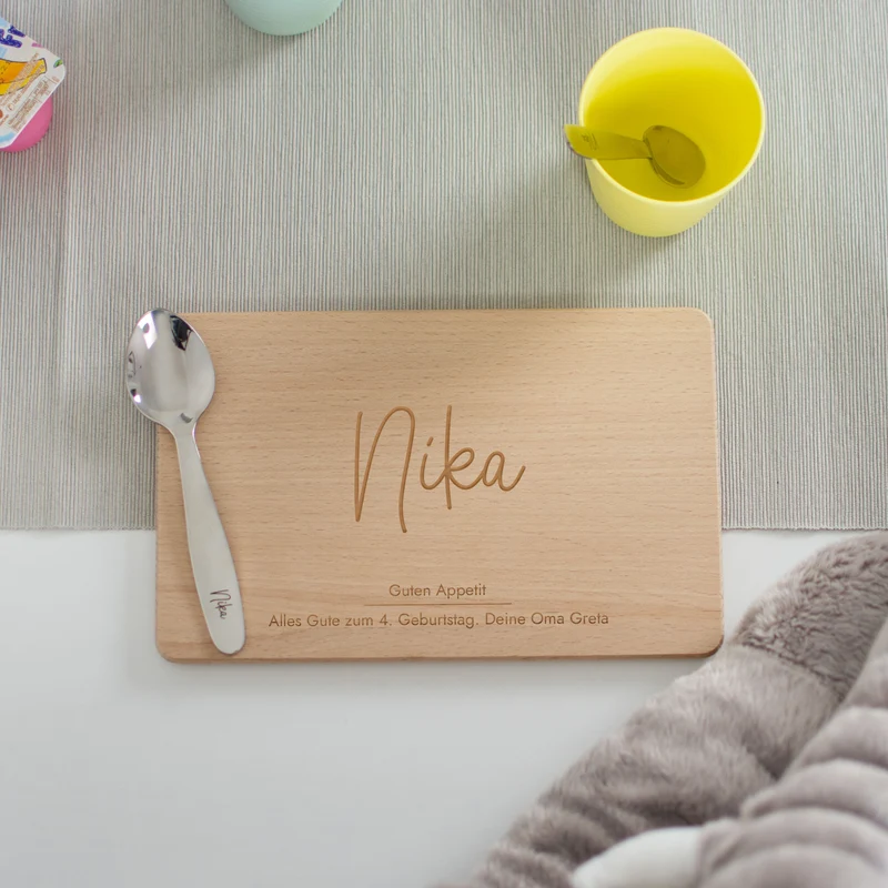 Frühstücksbrettchen für Kinder mit Gravur - Personalisiert mit Namen - Niers Motiv | Holz Brettchen, Natur, FSC® - Geschenk zum Geburtstag & Namenstag