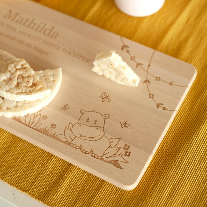 Frühstücksbrettchen für Kinder mit Gravur - Personalisiert mit Namen - Nilpferd | Holz Brettchen, Natur, FSC® - Geschenk zum Geburtstag & Namenstag
