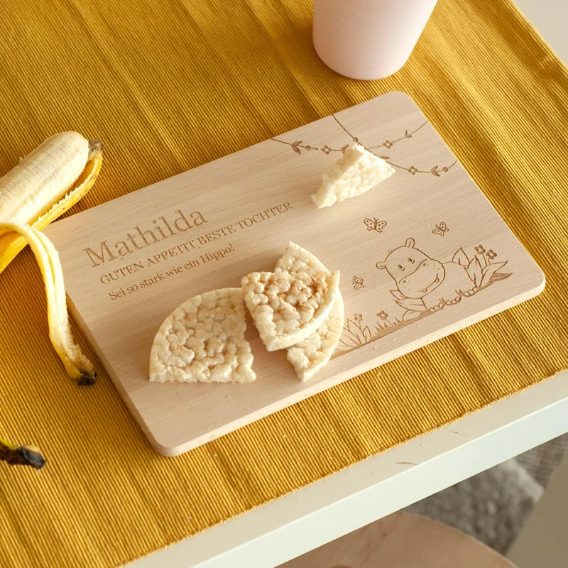 Frühstücksbrettchen für Kinder mit Gravur - Personalisiert mit Namen - Nilpferd | Holz Brettchen, Natur, FSC® - Geschenk zum Geburtstag & Namenstag