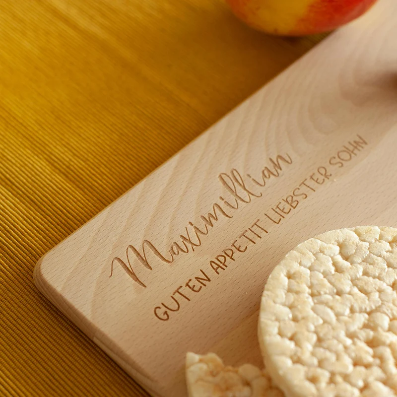 Frühstücksbrettchen für Kinder mit Gravur - Personalisiert mit Name - Seepferdchen | Holz Brettchen, Natur, FSC® - Geschenk zum Geburtstag & Namenstag