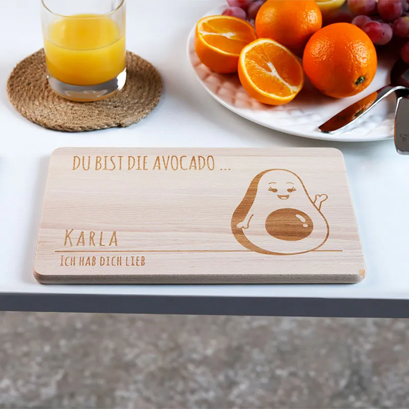 Frühstücksbrettchen mit Gravur Personalisiert - Gravur mit Namen - 2er-Set Avocado & Toast | Romantisches Geschenk für sie und ihn - FSC®