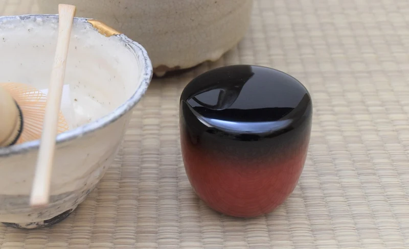 Handmade Lacquered Tea Canister | Natsume