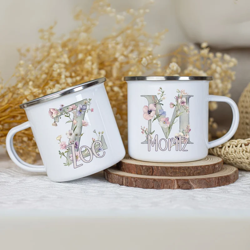 Personalisierte Emaille Tasse mit Namen Blumen Motiv