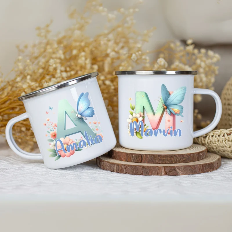 Personalisierte Emaille Tasse mit Namen Schmetterling Motiv
