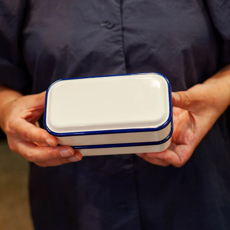 Retro Moda Bento Box | White & Navy