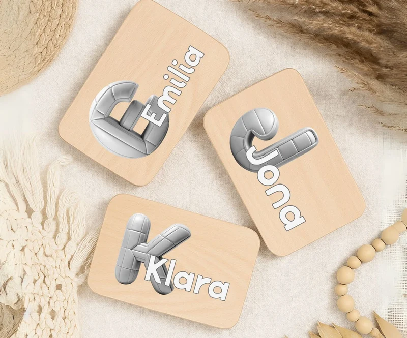 Personalisiertes Holzbrettchen mit Namen – Volleyball Buchstabe für Kinder