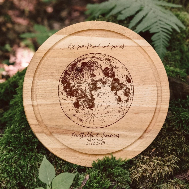 Rundes Holzbrett - Bis zum Mond und zurück