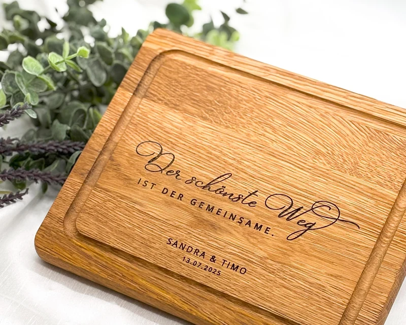 Personalisiertes Schneidebrett Eiche – Hochzeitsgeschenk
