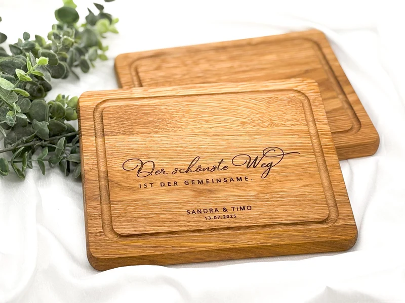 Personalisiertes Schneidebrett Eiche – Hochzeitsgeschenk