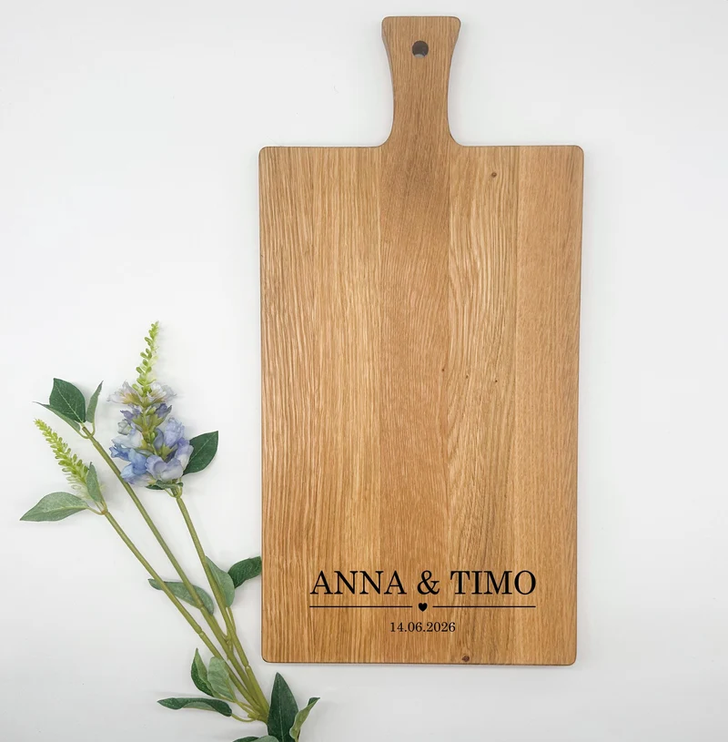 Personalisiertes Schneidebrett Eiche – Hochzeitsgeschenk mit Gravur Name & Datum