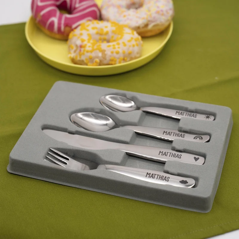 Personalisiertes 4-dinge Kinderbesteck mit Gravur - Regenbogen Motiv