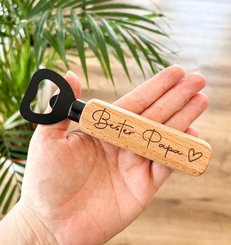 Flaschenöffner „Bester Papa“ aus Holz – Das ideale Geschenk für Väter