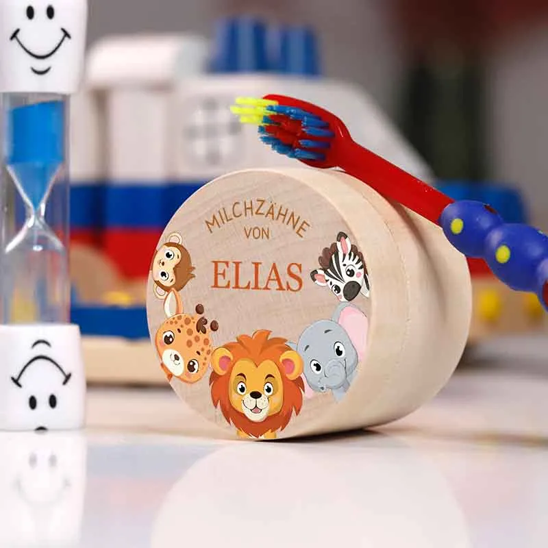 Personalisierte Milchzahndose aus Lindenholz mit Namen - Zahnbox für Kinder - Safari Motiv | Natur, Runde - Baby Geschenk & Andenken zur Taufe