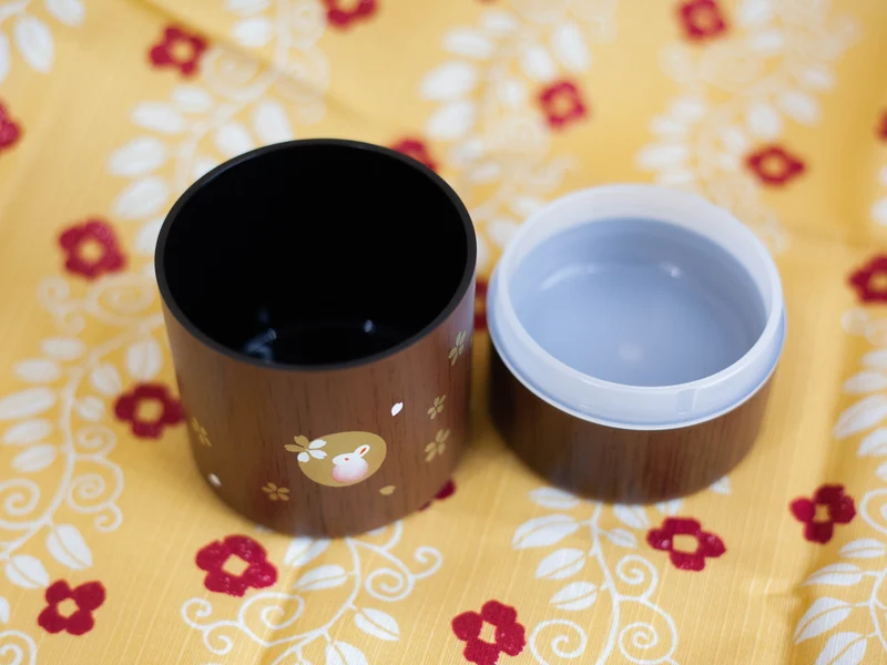 Usagi Woodgrain Tea Canister (250mL)