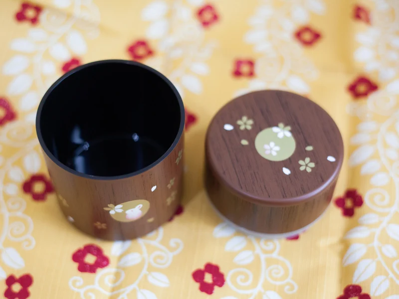 Usagi Woodgrain Tea Canister (250mL)