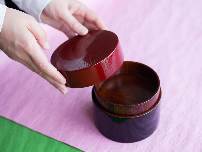 Urushi Maru Bento Box