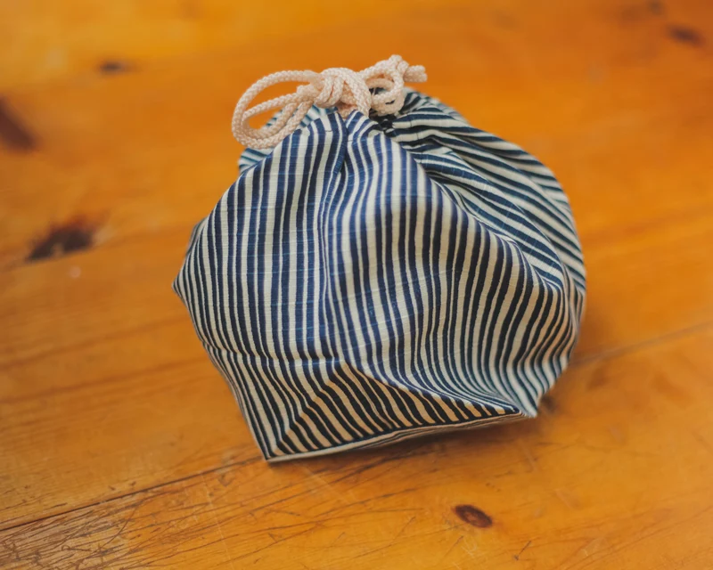 Tokusa Stripes Bento Bag | Navy