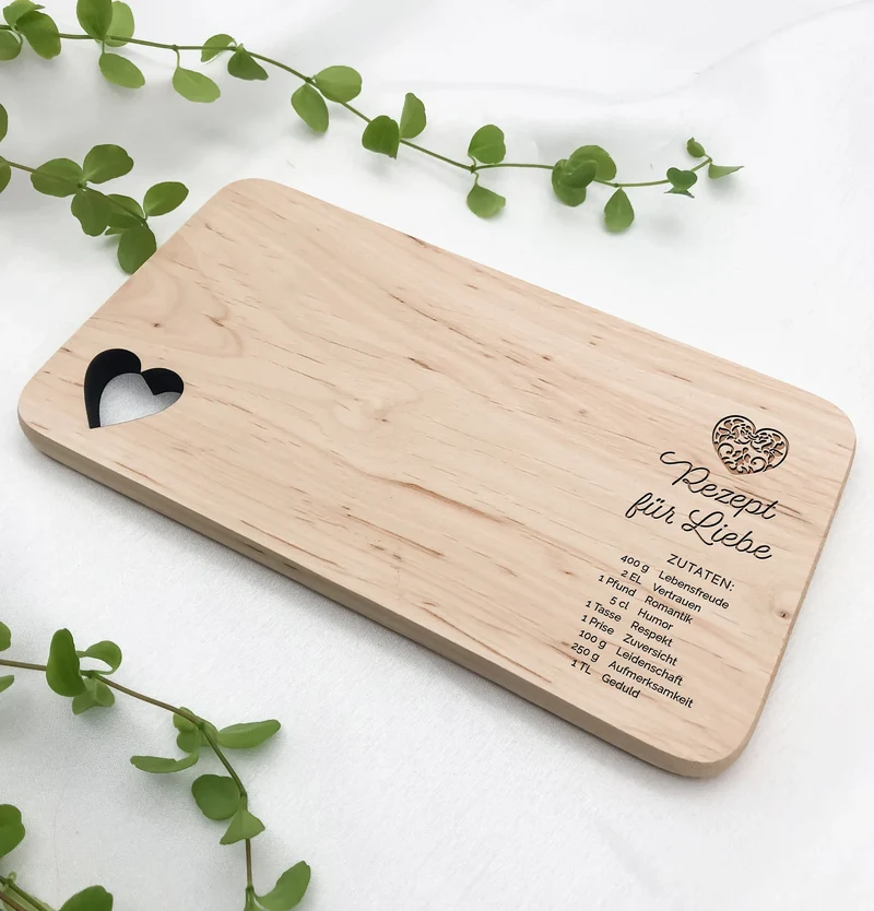 Frühstücksbrettchen "Rezept für die Liebe" – Personalisiertes Hochzeitsgeschenk für das Brautpaar