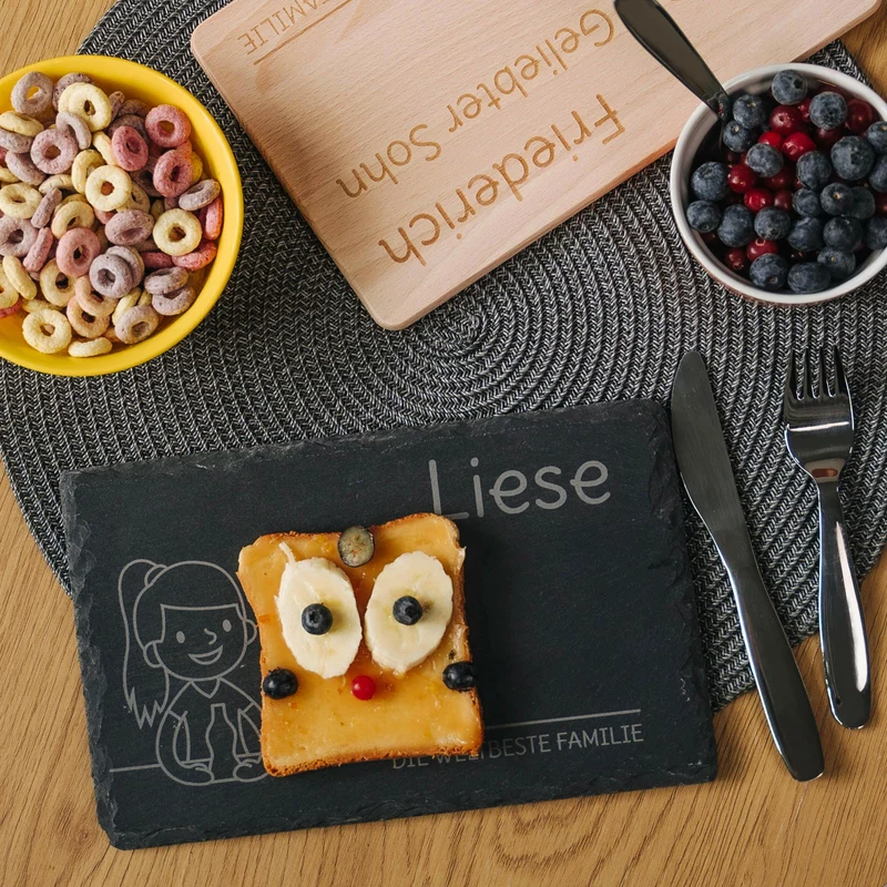 Frühstücksbrettchen für Kinder mit Gravur - Personalisiert mit Namen - Große Tochter "Unsere Familie" | Schieferstein - Geschenk von Eltern