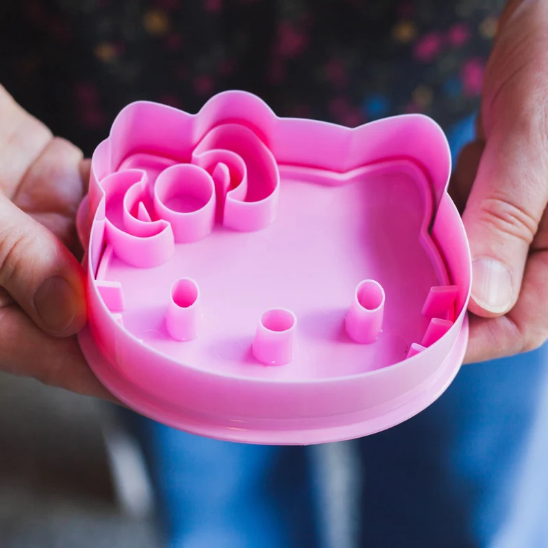Hello Kitty Bread Cutter