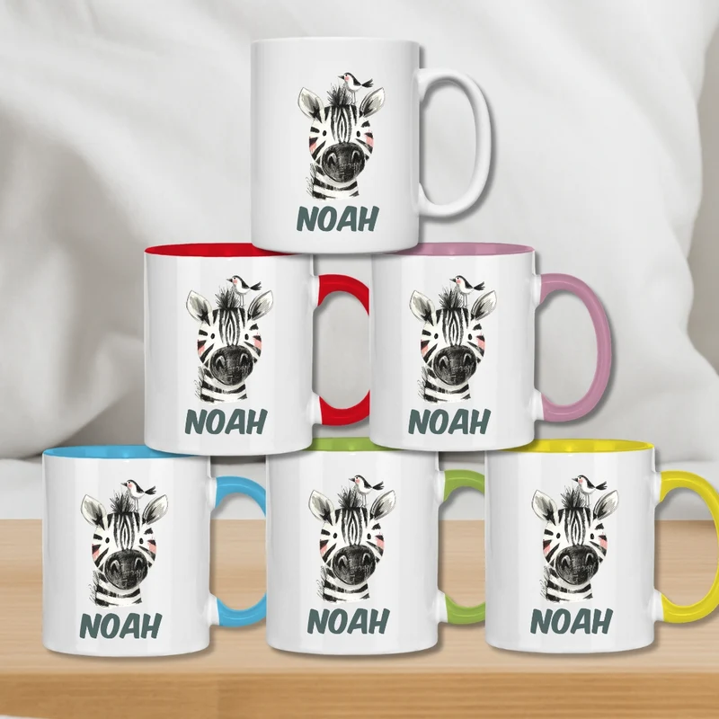 Kindertasse personalisiert – Keramiktasse mit bunten Tieren und Namen