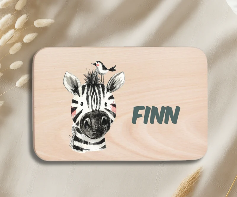 Personalisiertes Holzbrettchen Kinder – Bunte Tiermotive mit Name