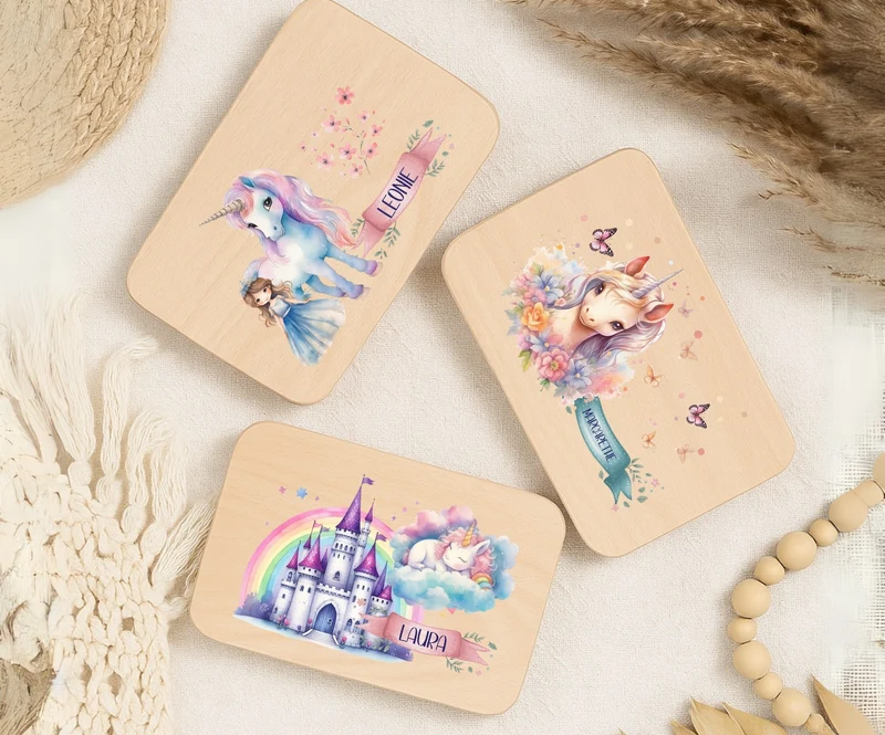 Personalisiertes Holzbrettchen Kinder – Einhorn Motiv mit Name