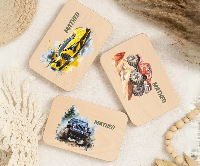 Personalisiertes Holzbrettchen Kinder – Auto & Rennwagen Motiv mit Name