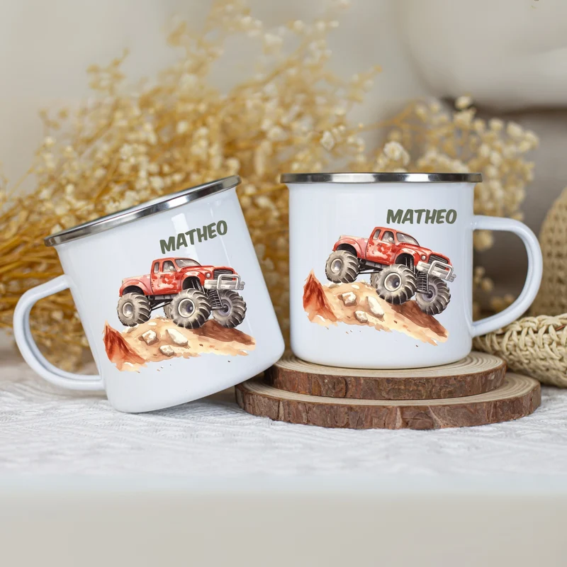 Emaille Tasse Autos personalisiert – Kindertasse mit Namen und Rennwagen