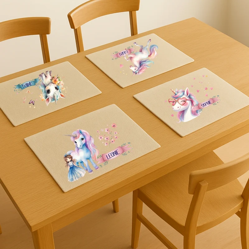 Platzdeckchen Einhorn personalisiert – abwaschbar & waschbar für Kinder
