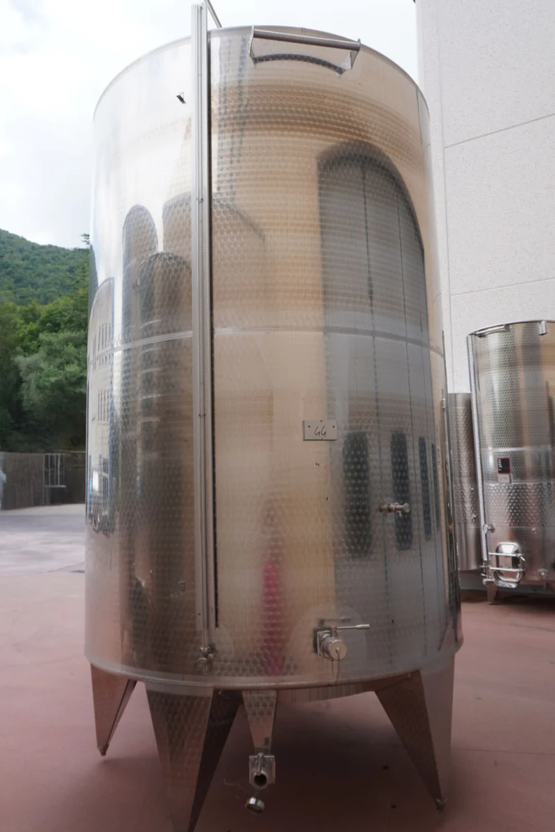 SERBATOIO INOX STOCCAGGIO FONDO CONICO 10000 LT - OUTLET44