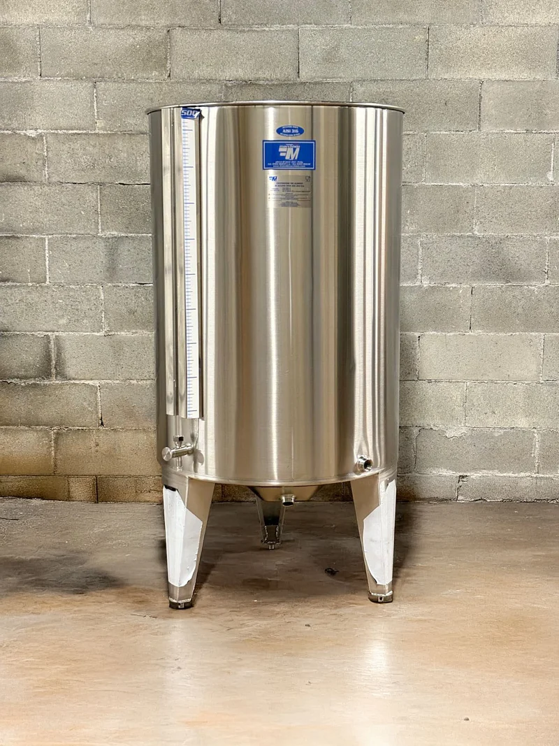 SERBATOIO INOX AISI 316 SEMPREPIENO AD ARIA FONDO BOMBATO 500 LT - OUTLET21