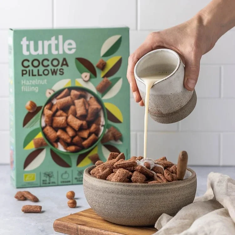 Cocoa Pillows with Hazelnut
