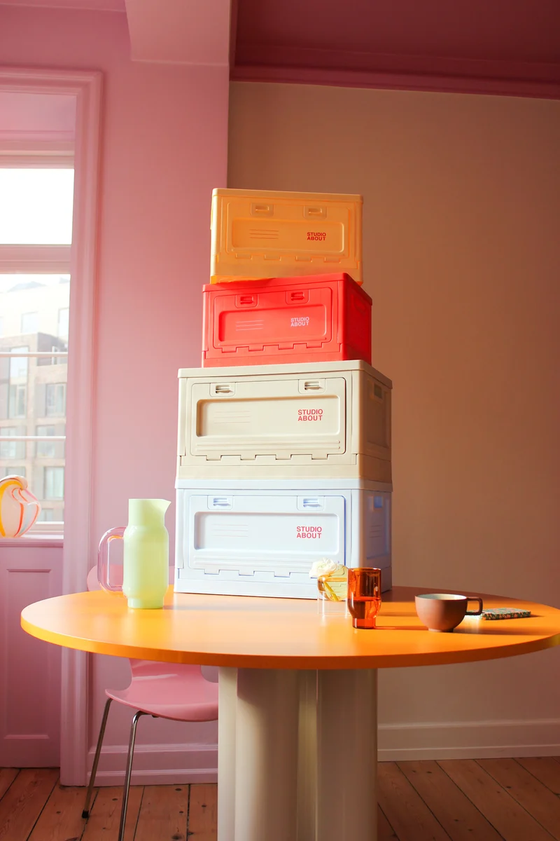 BOX, LARGE, LIGHT BLUE