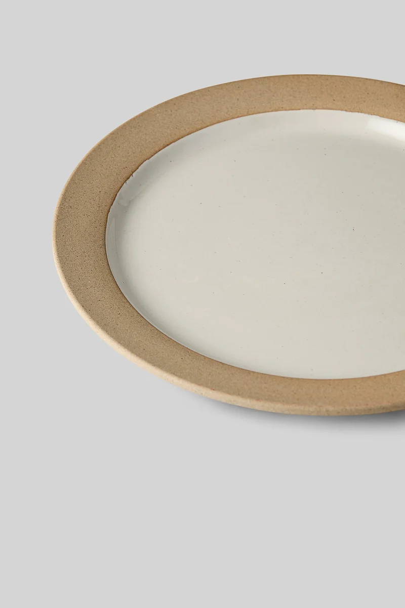 CLAYWARE, PLATE, LARGE, 2 PCS, SAND/GREY