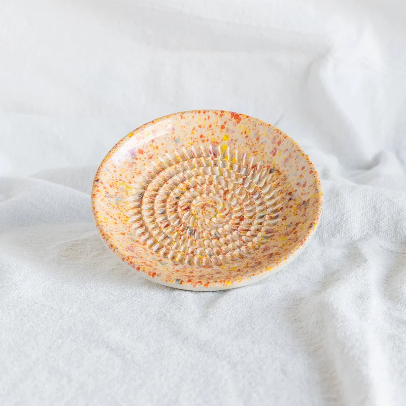 Keramikreibe "Konfetti" 12cm für Knoblauch, Ingwer & Gewürze